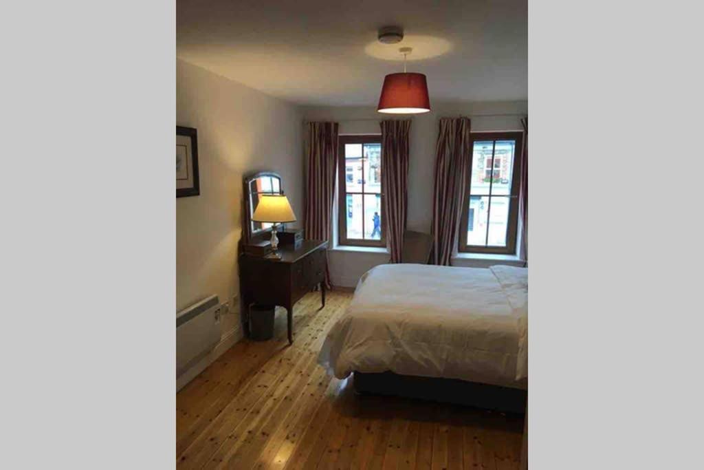 Apartment 4, Clifden Bay Apartments Extérieur photo